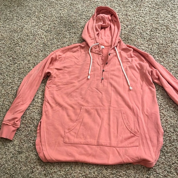 Maurice’s med sweater - Picture 1 of 2